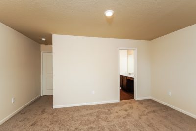 006 photo main bedroom 10045261