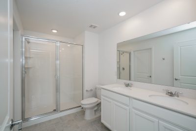 009 photo main bathroom 10147709