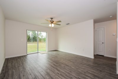 003 Living Room ET41162