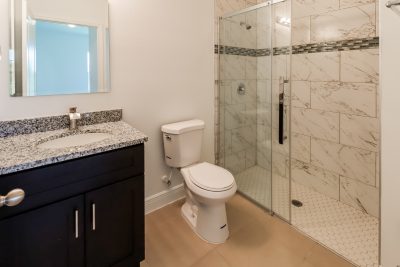 007 photo main bathroom 11275958