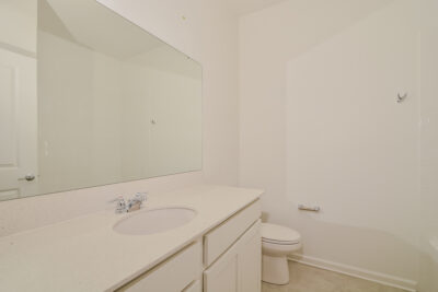 013 photo bathroom 11625190