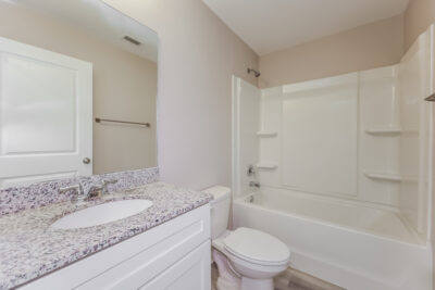 012 photo bathroom 13159606