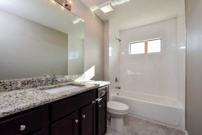 013 photo bathroom 10018363