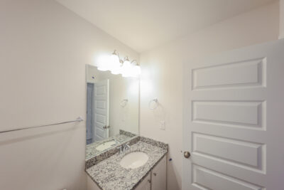 011 photo bathroom 11311863