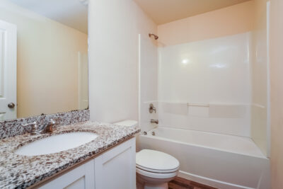 013 Bathroom ET41012