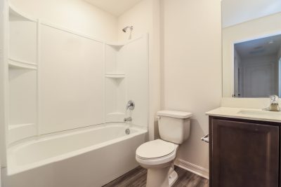 013 Bathroom ET61154