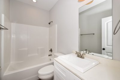 013 photo bathroom 12579623