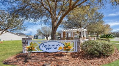 AA Autumns Wood Monument Entrance