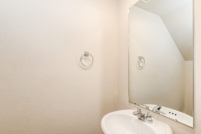 013 photo bathroom 12663500