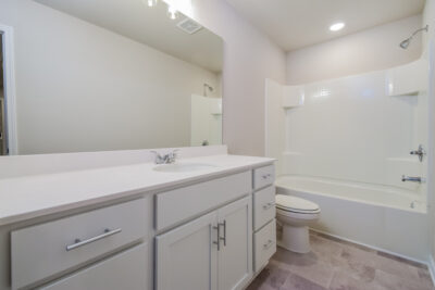 013 photo bathroom 12888489