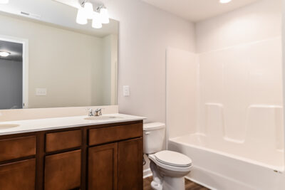 013 photo bathroom 12594911