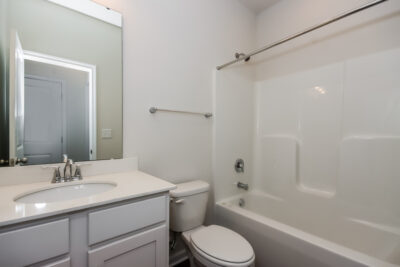 013 photo bathroom 11851536