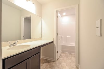 014 Bathroom ET51240