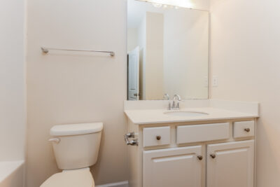 012 photo bathroom 12601499