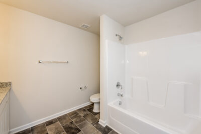 012 photo bathroom 10064434