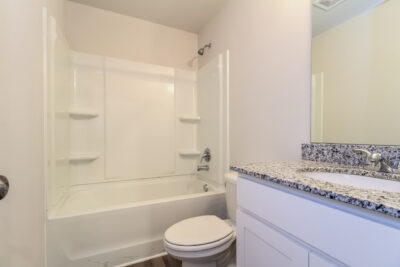 013 photo bathroom 12269404