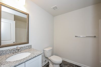 012 Bathroom ET51190