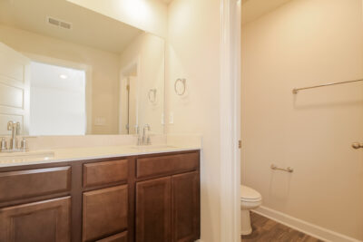 009 photo main bathroom 11277852