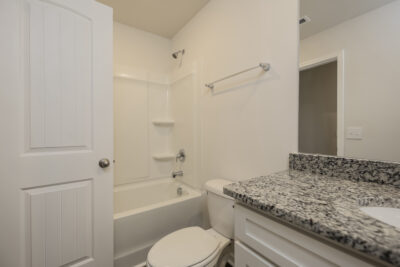 Bathroom 13 ET31384