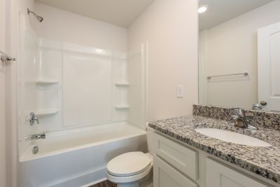 013 Bathroom ET31385