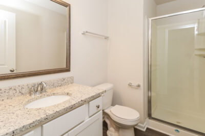 011 photo bathroom 13641613