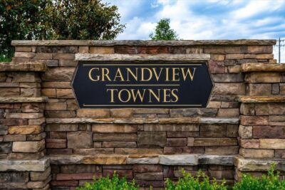 A 000 Grandview Townes Monument