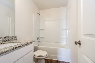 013 photo bathroom 12798866