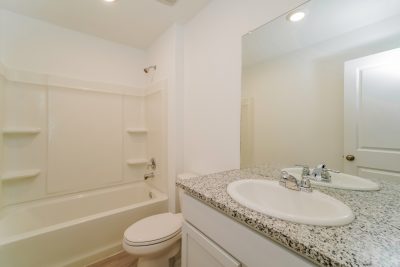 012 photo bathroom 12366604