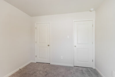 009 photo bedroom 11020172