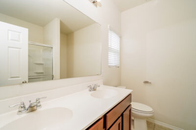 008 photo main bathroom 13271333