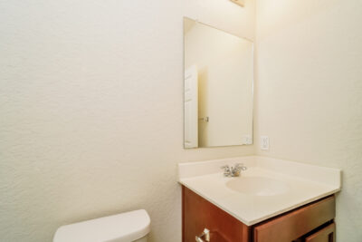 012 photo bathroom 13271330