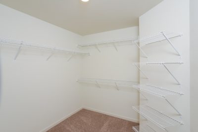 009 Walk In Closet ET51272