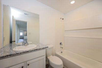 012 photo bathroom 12366286