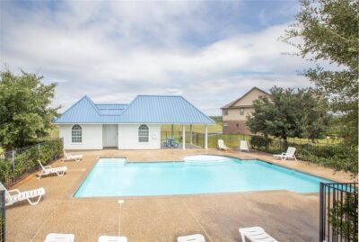 AB 000 Lake Breeze Community Pool