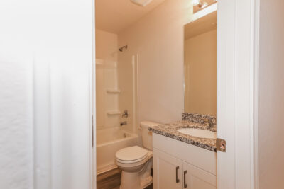 013 photo bathroom 10272475